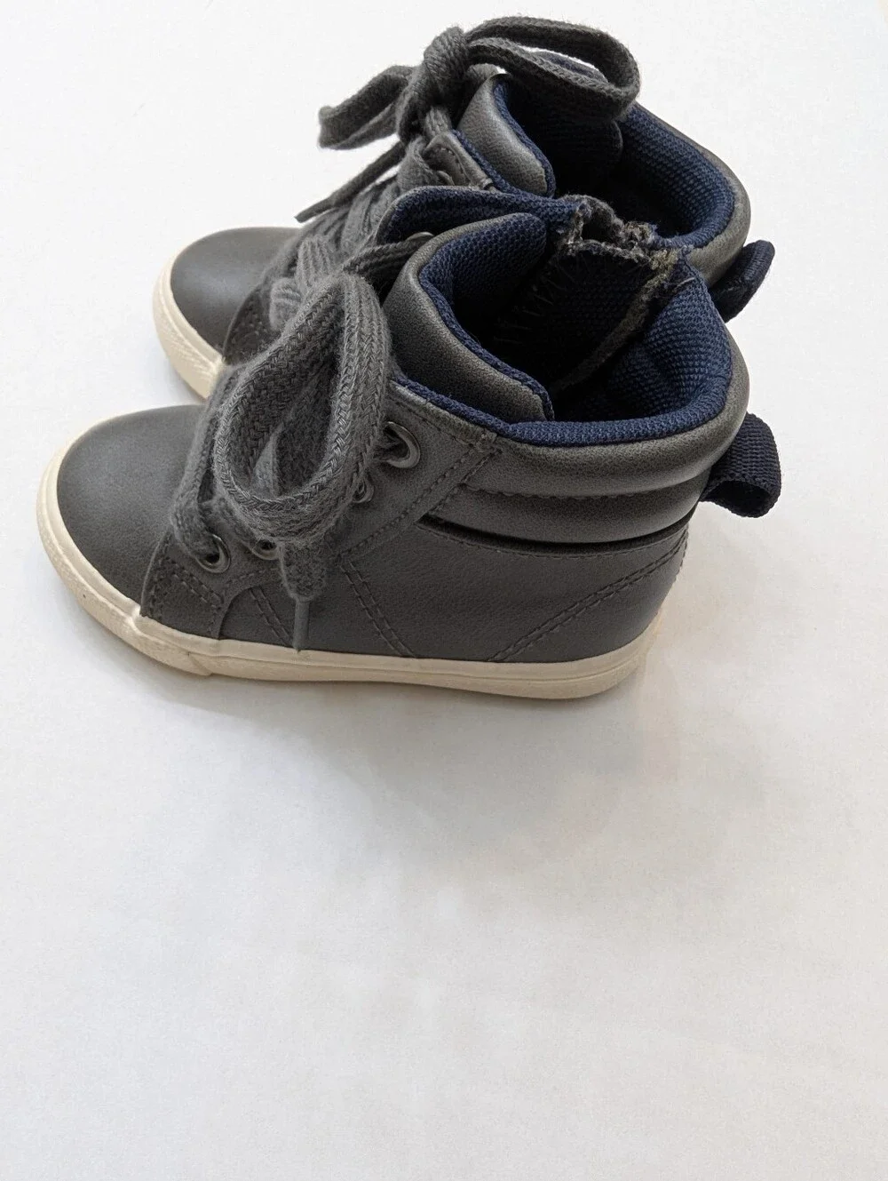 Cat & Jack stylish dark